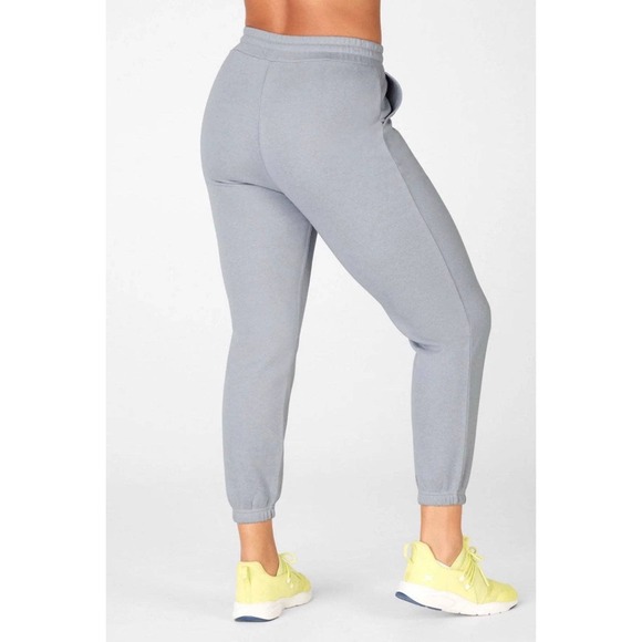 New Fabletics Jolie Gray Sweatpants Small - Picture 3 of 4